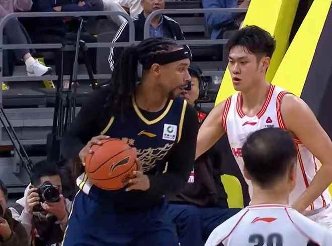 爱游戏体育-今晨马赛内部沟通：NBA季后赛节点到来，球迷炸锅，年轻球员得到机会(14年季后赛马刺vs雷霆)